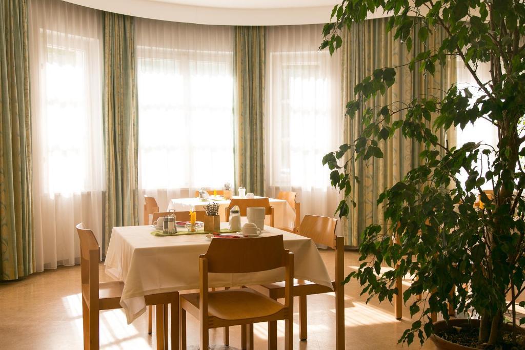 Haus Marillac Hotel Innsbruck Exterior foto